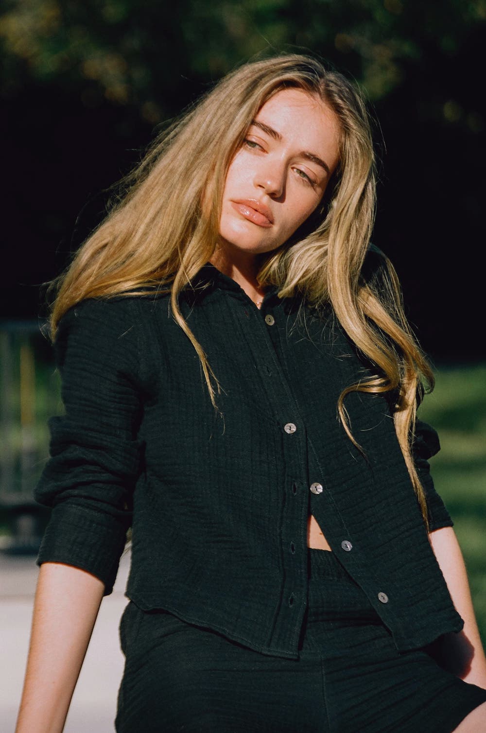 Cropped Pru Button Down - Black